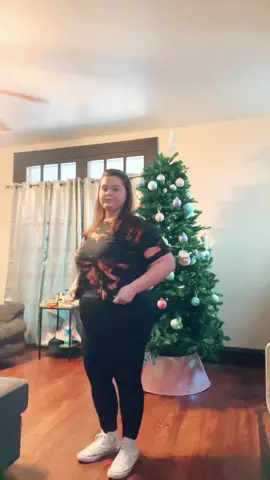 Learning dances at almost 30 isn’t for the weak. I got granny hips😂😂 #foryoupage #weightloss #trending 