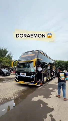 Lucu juga bis segede ini bernyanyi DORAEMON 😁 berasa lagi nonton nobita & jayen 😱 #viral #fyp #basuri #busmania @Beh iman blackmarlin022 