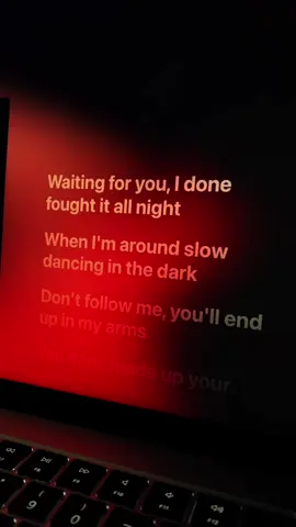 SLOW DANCING IN THE DARK #joji #applemusic #lyrics #fyp #song 