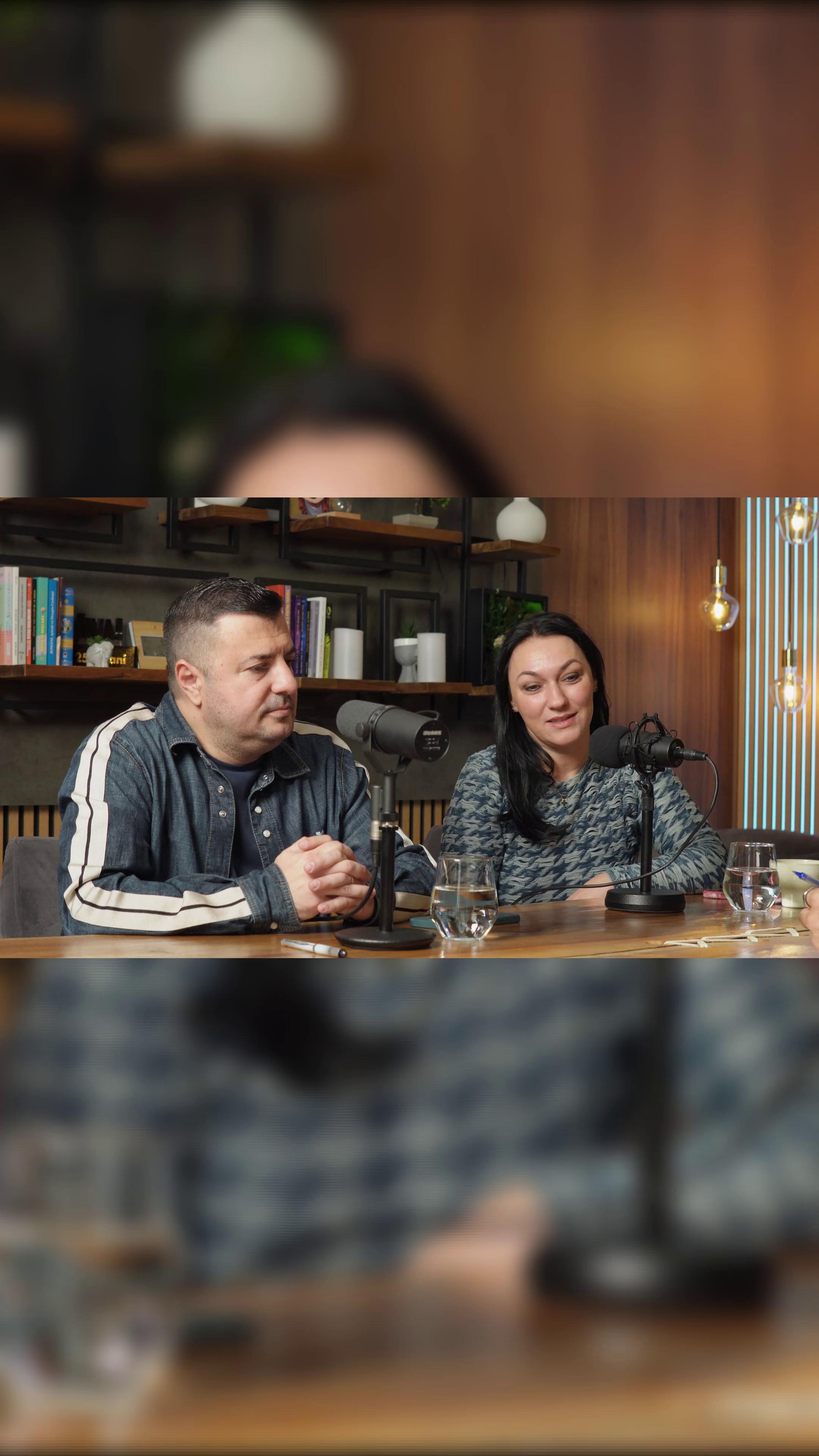 A fost lansată o nouă pastilă de business! În acest episod, Alina și Daniel Donici, fondatorii Artesana, vorbesc despre integritate, curaj și construcția unui brand românesc autentic. Descoperă povestea lor și insight-uri valoroase pentru orice antreprenor.