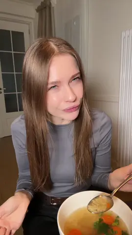 Tym razem zazdrosna koleżanka odwiedziła szwagierkę 😂 Jakieś propozycje, jak to spotkanie powinno się skończyć?🤣 #gajapowerbank #martagajewska #zazdrosnakolezanka 