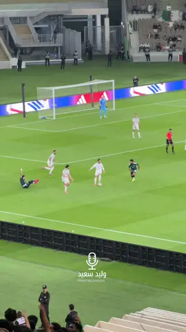 مرور لاعب منتخب الجزائر كوبري👀 #الجزائر #sportsontiktok #spl 