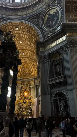 💛 #jesuschrist #christian #jesuslovesyou #catholic #faith #church #catholicchurch #god #vatican #italy #rom #amen 