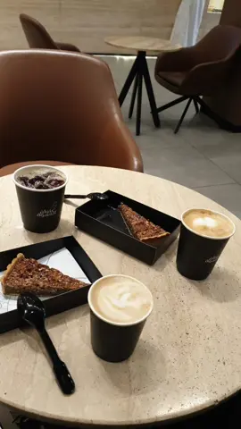 لحظات سعيده🤎