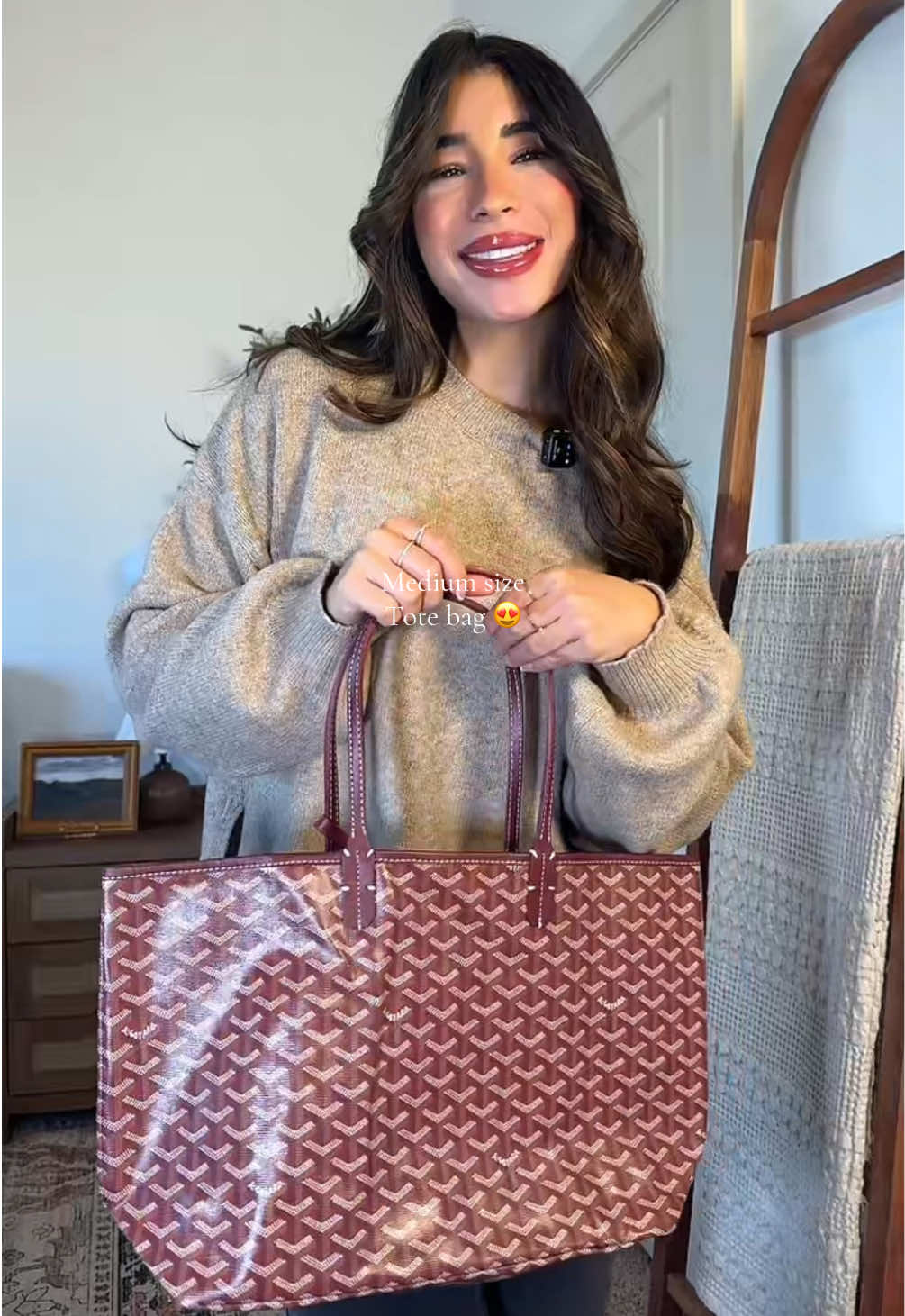 In love with this tote bag 😍🤍#totebag #totebags #tiktokshopblackfriday #tiktokshopcreatorpicks #bags 