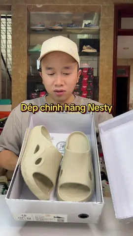 Sắm đôi dép chính hãng đi xem có xịn xò ko nào các b ơi #manhgiay #depquaingang #deple #depnam #depnu 