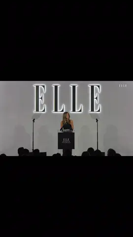 She’s so inspiring I can’t #jenniferaniston #jenaniston #loml #ellemagazine #womeninhollywood 