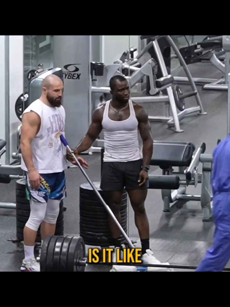 32kg Mop Prank with 😜🤭 Bodybuilders #bodybuilding #unitedstates #anatolyprank #gym #anatoly 