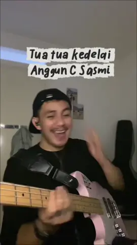 Asikin ajalah ya. 🎸 : @hexguitars HEX B100 JAZZ BASS 🎛️ : @Valeton Indonesia Valeton GP 100. #tuatuakeladi #basscover #bassist #bassistsoftiktok #fyp 