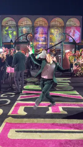 i did this in silence btw 😭 but I’m at the WICKED PREMIERE so who cares!! 😱😱  #wicked #dance #wickedforgood @Wicked: For Good dc @Christopher Scott 