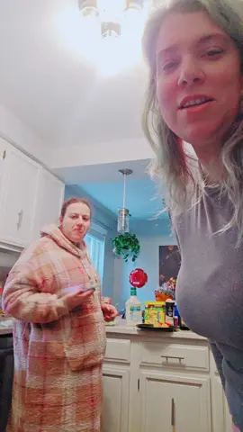 when your bestie is sad , you make her laugh. #fyp 