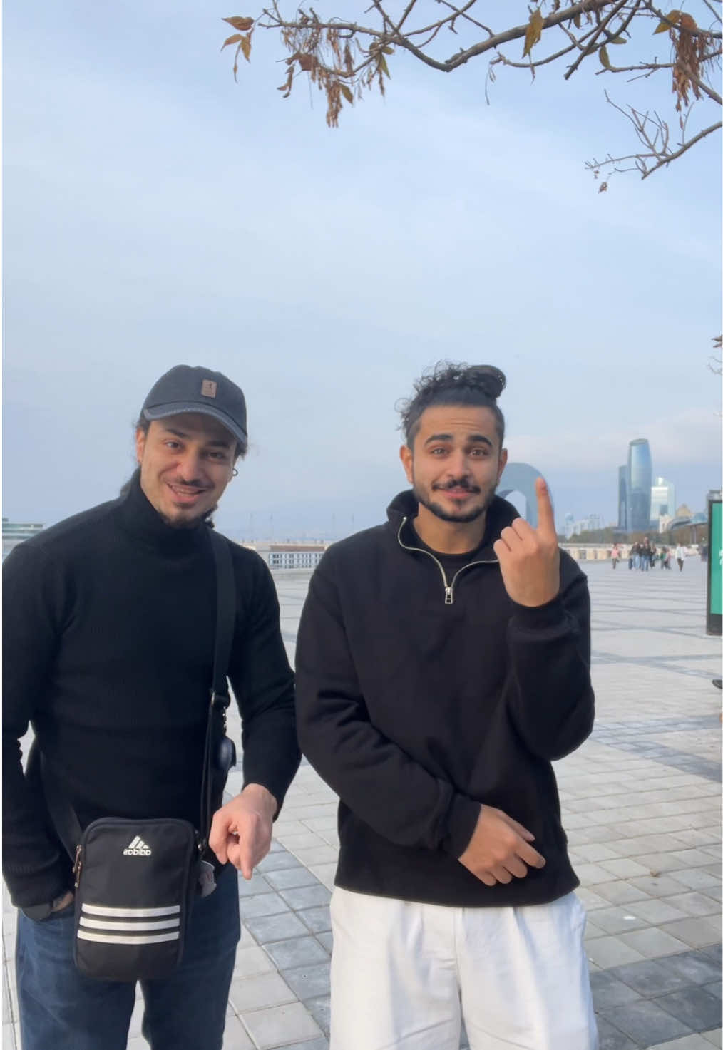 بيضه حلوه قصير ديممممم 😂💔 #اسعد_الطيار #اذربيجان @Saltieno @Khalid_Assiri 