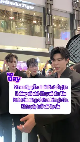 Cái miệng ảnh leo lẻo vậy đó #bizday #ysl #stevennguyen #donhathoang #dinhkhang 