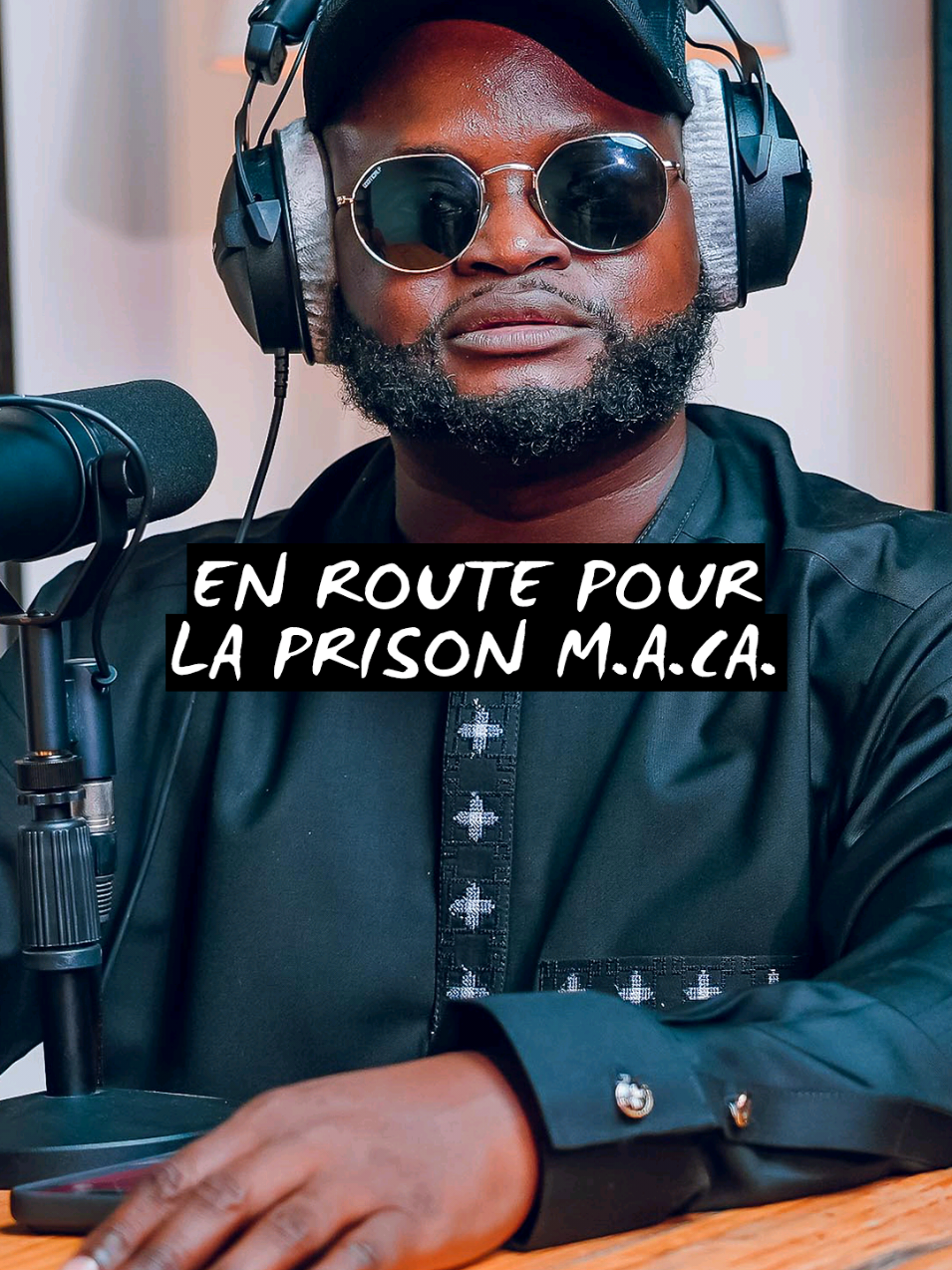Comment il s'est senti quand on l'a fait rentrer pour la première fois à la M.A.C.A ? Toute la vidéo disponible sur notre chaîne YouTube avec le lien dans la bio 🔥  Hôte : @Laté Mawutowou LAWSON 🇹🇬  Invité : @observateur_ebene  Vidéo sponsorisée par @Go Smart Mobility  N'hésitez pas à vous abonner à notre chaîne YouTube  #team228🇹🇬 #togolais228🇹🇬 #mawutowoulawson #lanuitlepodcast #lanuit 