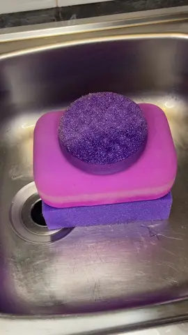 💜✨💜COLLAB💜✨💜 Withhhhh… @KateSqueezes we both really wanted to do a purple overload with our purple sponges😍and it was lushhhhhh I’ve saved every last drop😋🫧we also decided to do a cheeky fake rinse which you’ll see after the squeezes🫶🏼💜PLEASEEEEE go and give my beautiful girly a follow because her content is phenomenal and she’s the most sweet, funny, amazing angel ever!!🙈 #fullbottles #CleanTok #purplesuds #fyp #asmr 