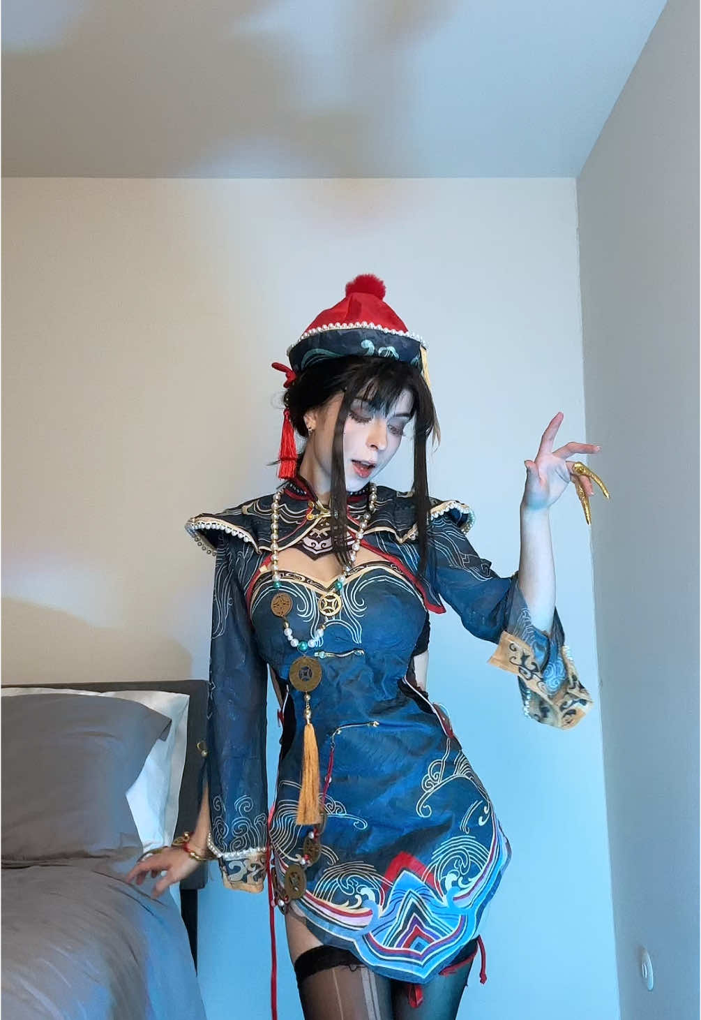 can you tell i’m not a very good dancer ;-; #Naraka #narakabladepoint #XuhuanLi 