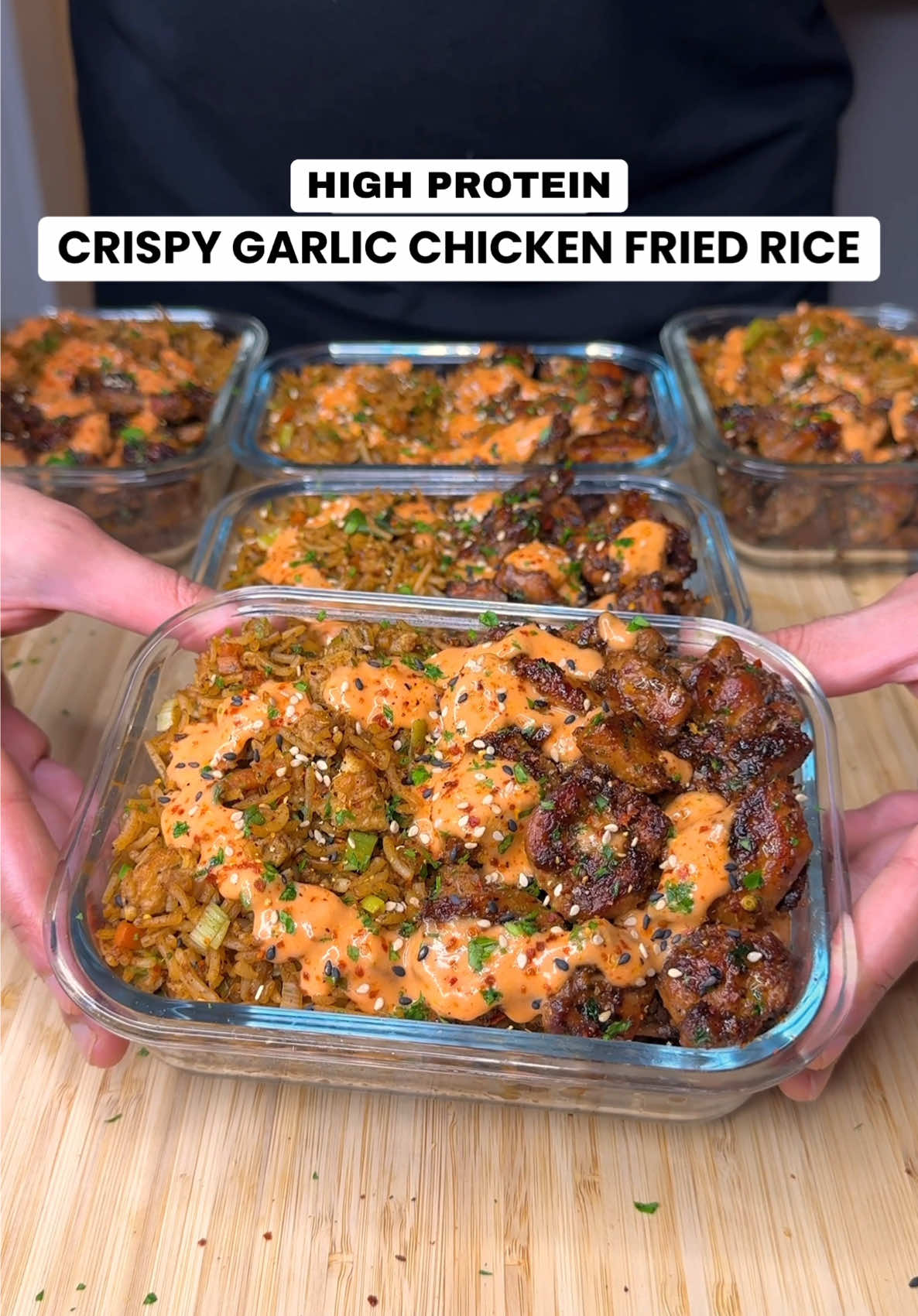 Most Delicious Crispy Garlic Chicken Fried Rice🍗🍚🔥 There’s no reason to eat bland meal preps! Taking chicken & rice to the next level! Incredibly simple & easy to make, packed with flavour and with great macros🤌🏽 Macros Per Serving (5 Total) 592 Calories | 48g Protein | 53g Carbs | 20g Fat Ingredients (5 Servings) Crispy Garlic Chicken - 1000g Boneless Skinless Chicken Thighs - 2 Tsp Black Pepper - 1.5 Tsp Chilli Flakes - 2 Tsp Garlic Powder - 2 Tsp Onion Powder - 25g Dark Soy Sauce - 25g Light Soy Sauce - 2 Tsp Olive Oil (optional) - 20g Reduced Fat Butter for cooking - 1 Tbsp Fresh Parsley finely chopped Onion Butter Fried Rice - 280g Uncooked White Rice, cook this to have 620g cooked weight or preferably use cold leftover cooked rice - 30g Reduced Fat Butter - 150g White Onion finely chopped - 100g Spring Onion white part chopped - 100g Carrots chopped - Extra Seasoning: 1 Tsp each Black Pepper, Onion Powder, Parsley - 2-3 Whole Eggs - 20g Dark Soy Sauce (add more if needed) - 20g Light Soy Sauce - 40g Oyster Sauce - Big Handful Chopped Spring Onion  Garlic Yum Yum Sauce (enough for 8+ meals) - 150g Light Mayo - 75g Reduced Sugar Ketchup - 75g Sriracha - 1 Tsp Minced Garlic - 1/2 Tsp Ginger Powder - 1 Tbsp Rice Vinegar - Dash of Milk or Water for desired consistency Garnish - Fresh Parsley chopped - Chilli & Garlic grinder mix - Sesame Seeds ENJOY! . . . . #chicken #friedrice #recipes  #mealprep #healthyrecipes 