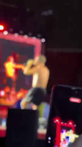 6h de carro ( RJ x SP ) + 7h esperando o show pra ter essa visão 😍 Será que valeu a pena ?  #shotsimaginedragons #imaginedragons #aovivo