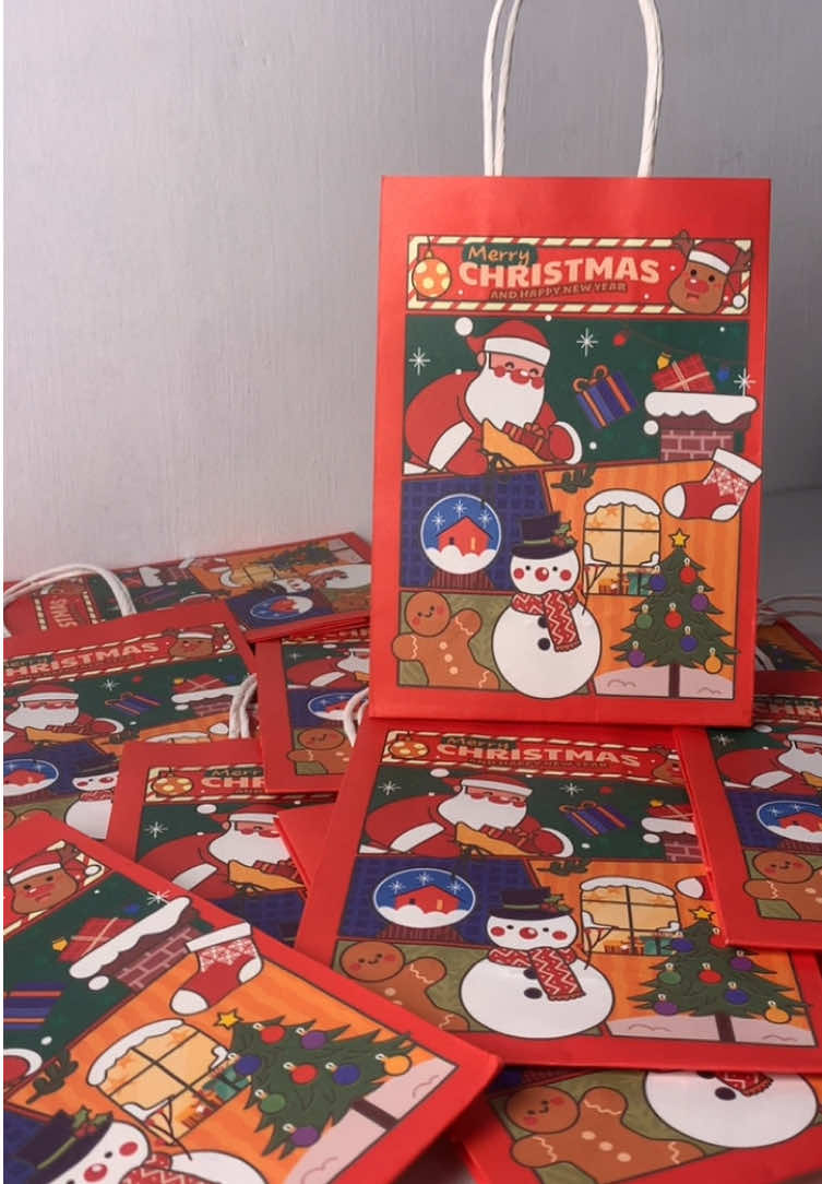 christmas szn is coming!!! #giftpackagingideas #christmastiktok #paperbagmurah 