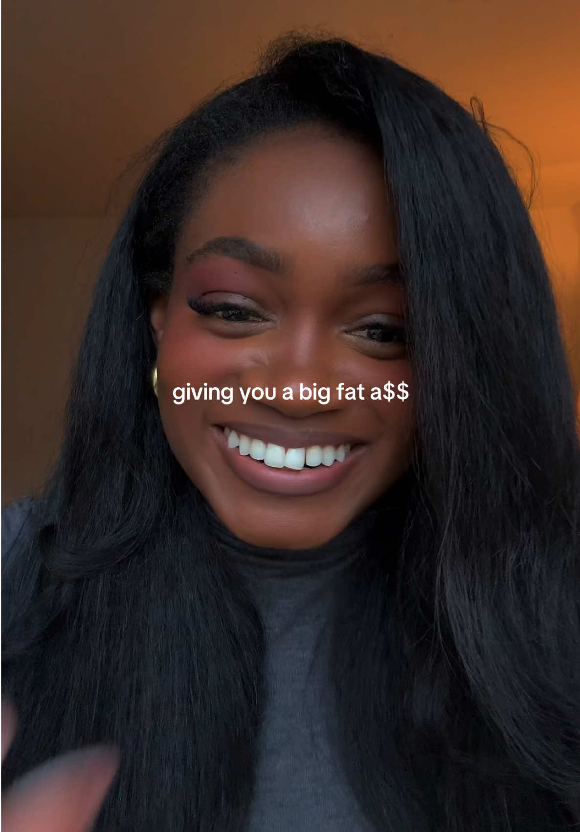 you’re welcome girlies 🙂‍↕️#asmr #lofiasmr #asmrsounds #asmrvideo #asmrtiktoks #asmrtingles #handmovements 