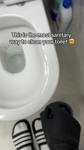 The smartest way to clean your toilet 🧼  #cleaninghacks #homeEssentials #bathroomMusthave #tiktokmademebuyit  . . . Tired of dirty toilet brushes? This is smartest way to clean your bathroom, a disposable toilet cleaning system that keeps your bathroom fresh, hygienic, and germ free, no mess, no hassle.