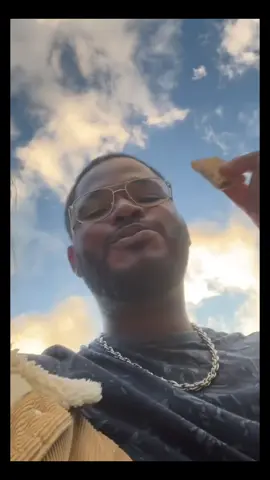 Histoire de poster , je suis pas au top en se moment je vous poste au plus vite du contenue cosmétique 🫶🏻 #trend10k #faitesmoiperce #viralvideos #pourtoii #trend10kfilles 