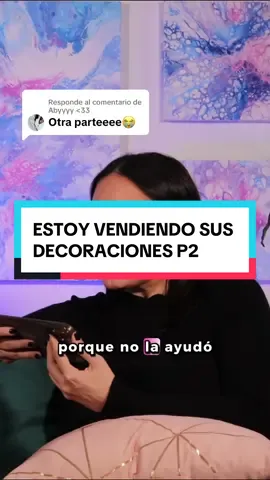 Respuesta a @Abyyyy <33 Cuando subí las decoraciones a Marketplace, toda su familia me atacó… pero aun así las vendí. Justo cuando empezaba a estar en paz, Luna llegó llorando: Iris —la nueva mejor amiga por la que me reemplazó— la dejó tirada antes de la boda. Ahora quiere que la ayude, pero cuando vio que ya vendí varias decoraciones… explotó. Y sí, todavía falta drama. VIDEO COMPLETO EN LA PLATAFORMA ROJA Temporada 4 • Episodio 26 #MEP#MEPASASd#bodai#amistada#dramaaicion  