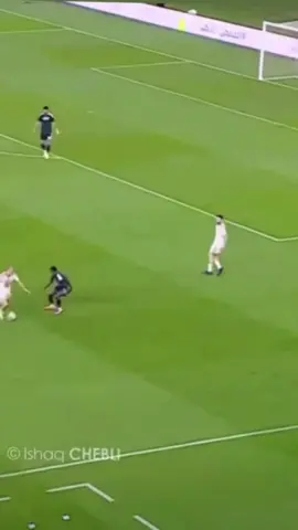 مراوغة ابراهيم مازا 💫💀#شعب_الصيني_ماله_حل😂😂 #متابعه #الجزائر #الجزائر🇩🇿 #اكسبلور 