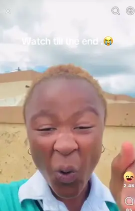 @SouthAfricanbeauty 💋@MaKeMeFaMoUs haaa girl qolela 😭😭