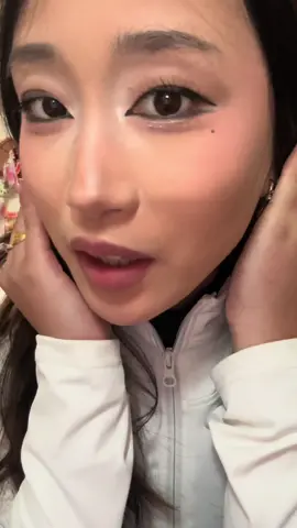 On sale for Black Friday !!  #fyp #carslan #makeup #powder 