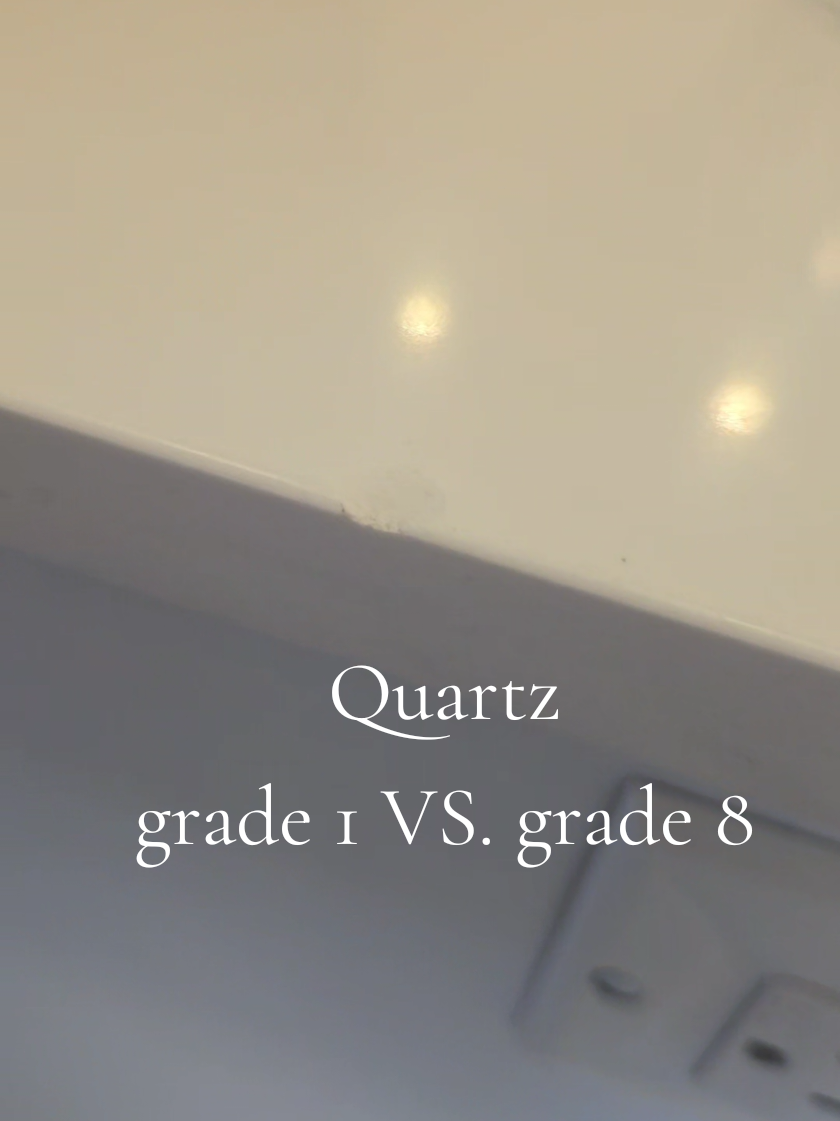 Et oui, le quartz, ça tâche ! surtout le blanc, évidemment. 😌  #Quartz #Comptoir #Renovation #Cuisine 