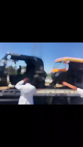 حسبي الله ونعم الوكيل 🤲  الرزق الحلال مش حرااااام 👌👌👌👌👌👌👌👌👌👌 الدكتور اللي قتل زميله ودفنه في العياده مكنش سواق توكتوك .. المدرس اللي اغتصب الأطفال في المدرسه مكنش سواق توكتوك ..  المحاسب اللي اختلس فلوس دار الأيتام مكنش سواق توكتوك .. الشباب اللي طاردوا فتاه أكتوبر بالعربية وخلوها عملت حادثة مكنوش سايقين توكتوك.. سواق النقل اللي طلع عيل صغير تحت ١٨ سنه ودهس ميكروباص البنات وموت عشرين بنت مكنش سايق توكتوك. عشرات الحوادث علي الدائري والأوسطي راح ضحيتها آلاف الأبرياء مكنتش بسبب التوكتوك .. النقل اللي دخل في معرض سيارات دمره باللي فيه مكنش سايق توكتوك.. اللي دخل الشابوه والأيس وغرق بيهم البلد أكيد مكنش سواق توكتوك .. لو قعدنا نعد من هنا لبكرة مش هنخلص. وبعدين ليه مفيش كلام علي الموتوسيكلات اللي خاربة الدنيا شرق وغرب وعكس وكمان مسروقه ومن غير رخص ..الحملة عالتوكتوك مقصوده وإظهارة انه سبب كل الكوارث مقصود   رغم اعترافي بمشاكلة الكتير..  أنا مع الترخيص والتحليل الدائم👌👌👌👌👌👌👌👌 سبوبة بيعملوها الكبار علشان العربية الصغيره تتباع .. يبقي لازم نلم التكاتك..وعلشان نلمها لازم نشيطنها الأول .. الحلول كتير بعيد عن المنع ..والحكومة عندها مليون حل🤔🤔 .غير قطع أرزاق الناس ..بلاش تزيط في الزيطه وتكون سبب في تخريب بيت  او تشريد أسره كل راس مالها هو التوكتوك 😌😌..إستقيموا يرحمكم الله .. وسيبوا الناس تاكل عيشها بالحلال وتستر بيتها برده هقول الرزق الحلال مش حرااااام #الشعب_الصيني_ماله_حل😂😂  #الجميع 