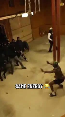 everyone is after them 😭😭 #rakai #marcusmariota #washingtoncommanders #nfl (via @2xRakai)