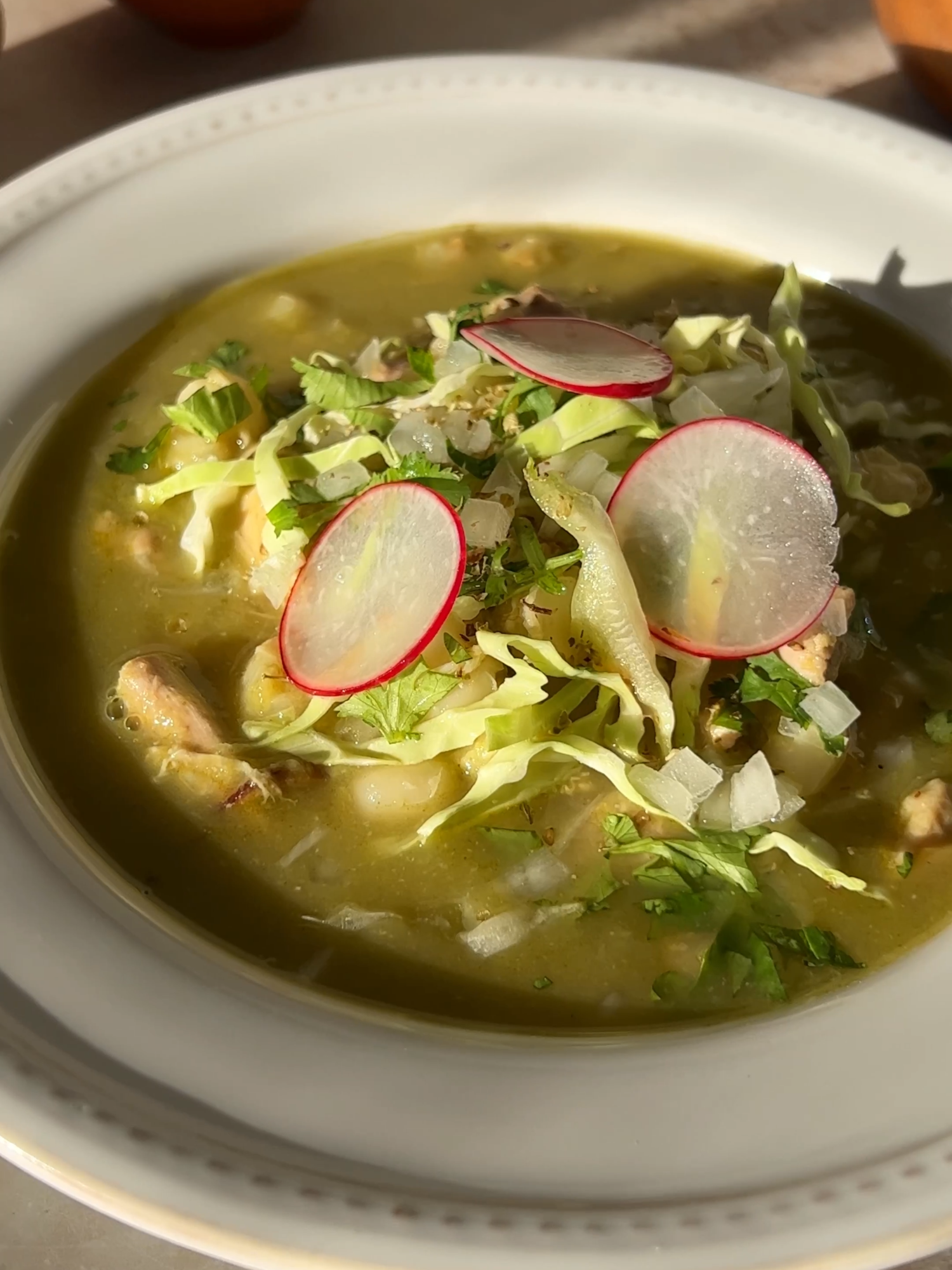 Pozole Verde 💚 Like and comment “recipe” and I’ll DM you the recipe. This is a traditional Mexican stew featuring juicy shredded chicken and hominy. It's similar to the classic pozole rojo we all know and love. Instead of chile broth it has a bright and tangy broth made from tomatillos and green chiles. It’s easy to make, hearty, and ready in only one hour! The full recipe is linked in my @isabeleatsblog profile or search https://www.isabeleats.com/chicken-pozole-verde/ #mexicanrecipe #comfortfood #pozole #soupseason #pozoleverdedepollo