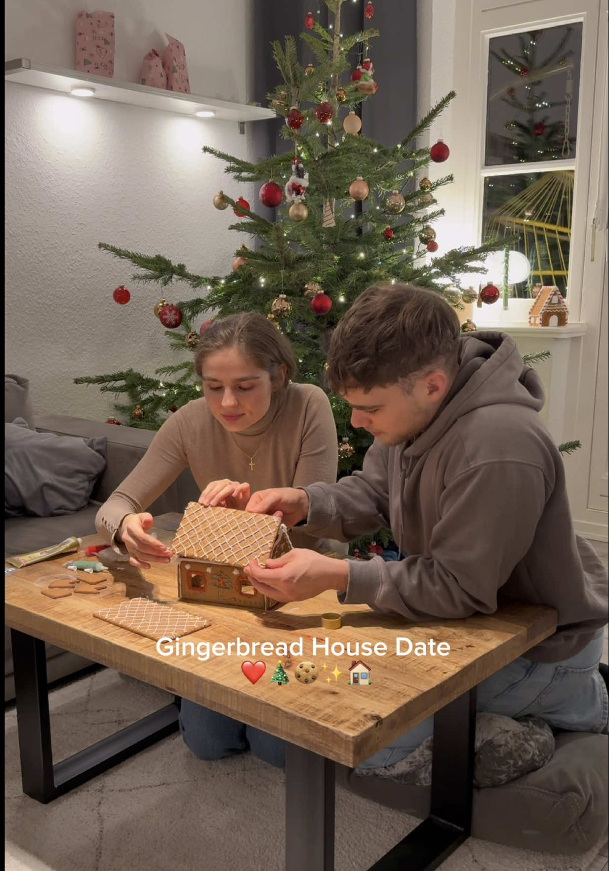 Your sign for a gingerbread house date! ❤️🎄🍪✨🏠❤️ Tag someone you’d love to build sweet holiday memories with this season! 💌 Dein Zeichen für ein Lebkuchenhaus-Date! ❤️🎄🍪✨🏠❤️ Markiere jemanden, mit dem du in dieser Weihnachtszeit süße Erinnerungen bauen möchtest! 💌 #gingerbreadhousedate #gingerbreadhouse #lebkuchenhaus #christmas2025 #christmasmood                       
