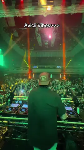 Feel good Dance Music is so back! #avicii #aviciiforever 