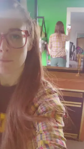 this makes me lol 💨🤣 happy Tootsday! im going live in  30 mins, or your money back #fart #girlsfarttoo #fartsarefunny #funnyvideos #gassygirl 