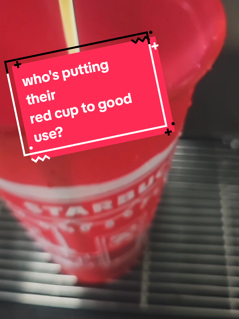 In office day today. #coffeelovers  #redcupday #hybrid #workingmomsoftiktok 