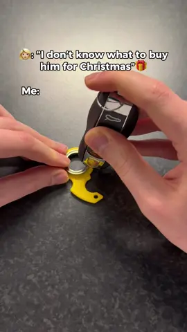 Perfect chirstmas gift for him🙏 #ninjaspinner #keychain #keychainspinner 