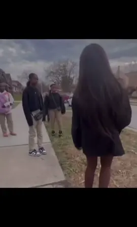 Mother & her kids get harassed and beaten by kids in Chicago. CHICAGO POLICE LIVE ON SCENE AT THE ELEMENTARY SCHOOL 💔  This happened at  ORVILLE T. BRIGHT ELEMENTARY SCHOOL 10740 South Calhoun Avenue Chicago, IL 60617 #chicago #chicagotiktok #justice #breakingnews #viral