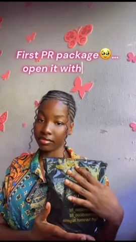 From @Gloow & Coo✨ What we offer: Body spray Perfume  Skincare  Roll-on  Body lotion  Body mist  Lipgloss  Soaps ✨ #christmassales #prpackage #selfcareessentials #influence 