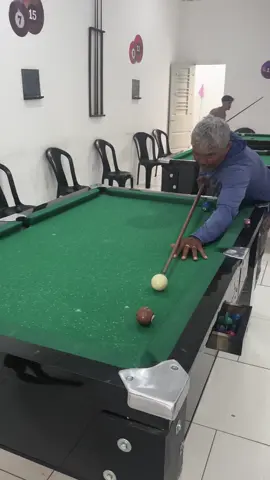 Mangou do jogo o bolão pulou da mesa #Bilhar