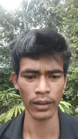 Warga di Kecamatan Pendey Garut Jawa Barat Terlantar di Kalimantan.