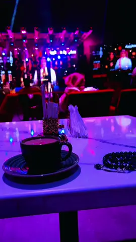 #في_عيني_اليمنى_من_الورد_بستان#