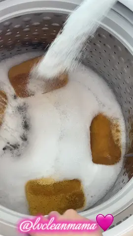 hey babies 😘 happy Tuesday 🤸🏻 I’m over here sick AGAIN 😭 I’m about to send Santana to school in a bubble at this point 😒 or volunteer to pass out hand sanitizer yall don’t even gotta pay me 😩🤧😷 #laundry #fyppppppppppppppppppppppp #laundrytok 