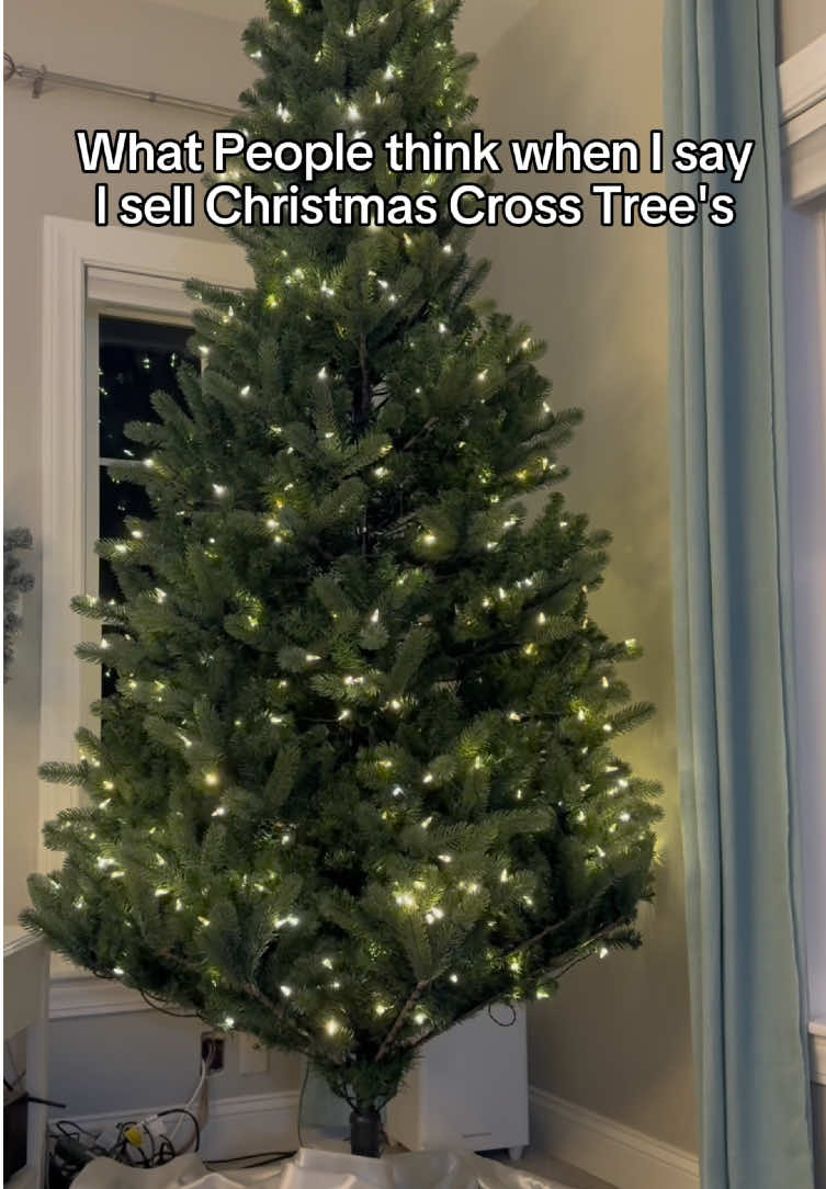 The first CHRISTmas tree 🤍🙏