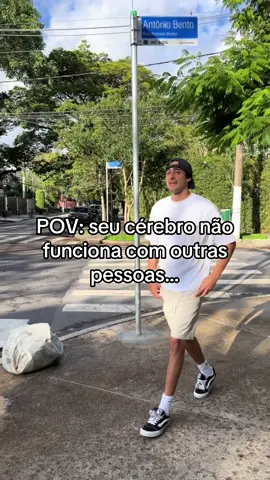 Comigo eu tenho conversas de horas mas com outras pessoas…