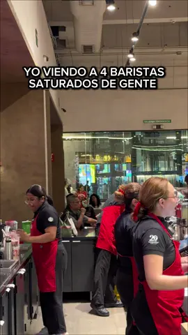 Lo intenté.  Etiqueta a esa persona que es el héroe sin capa del equipo ☕️ #starbucks #vidadebarista #trabajo #rush 