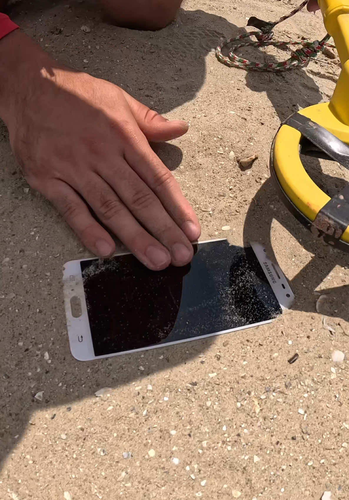 O que achei na frente da casa do neymar #detectordemetais #balneariocamboriu #neymar #praia 