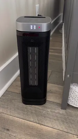 This heater is amazing!!! Tap the orange cart to purchase. 🥰🧡 #heater #electric #warm #winter #fan 